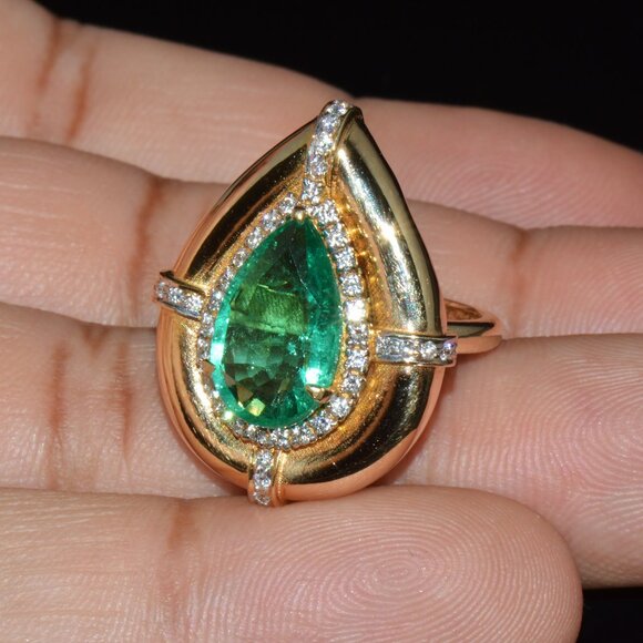 GIA Certified Natural 3.94CTS VS F Diamond Emerald 18K Solid Gold Cocktail Ring - Picture 5 of 10